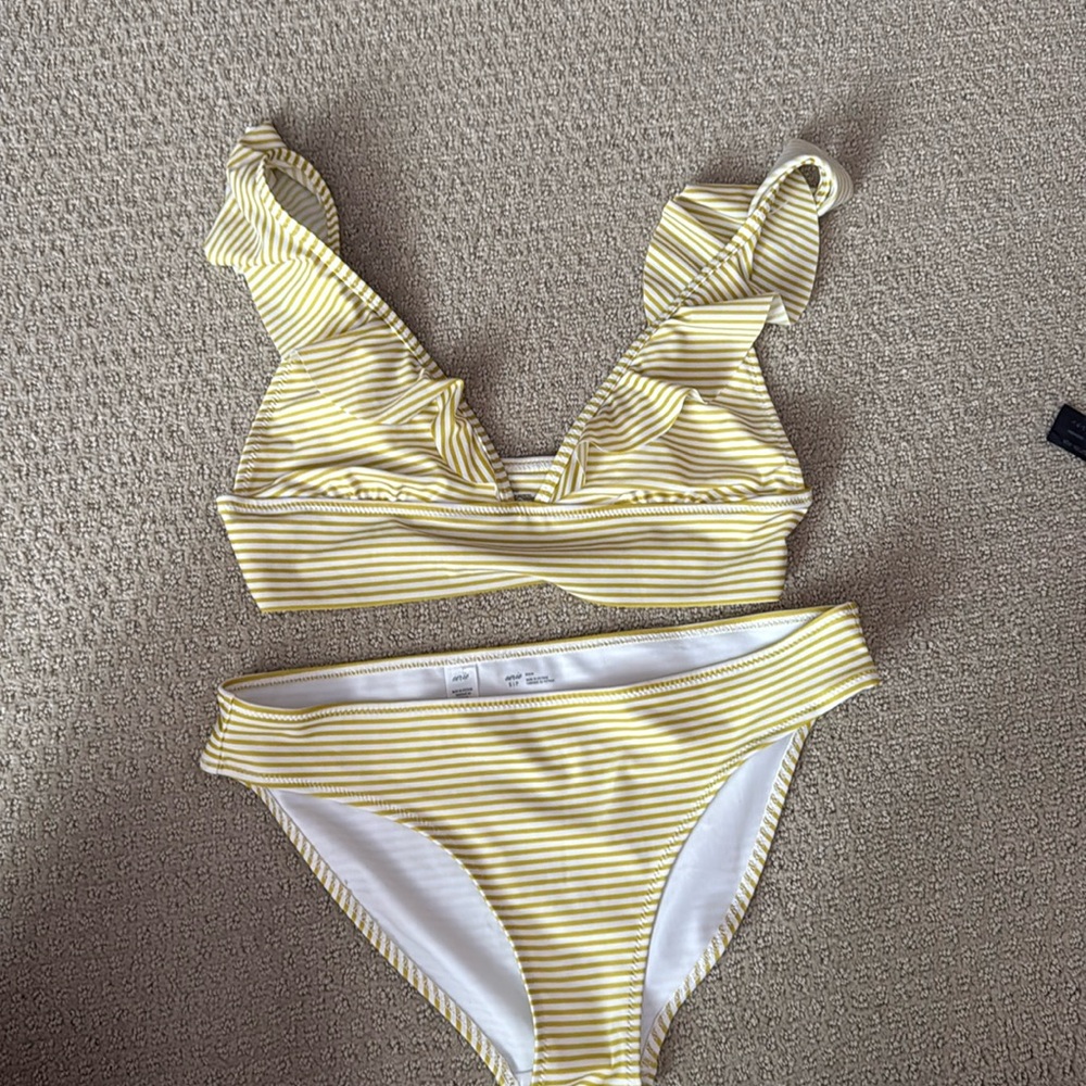 Ruffle bathing suit